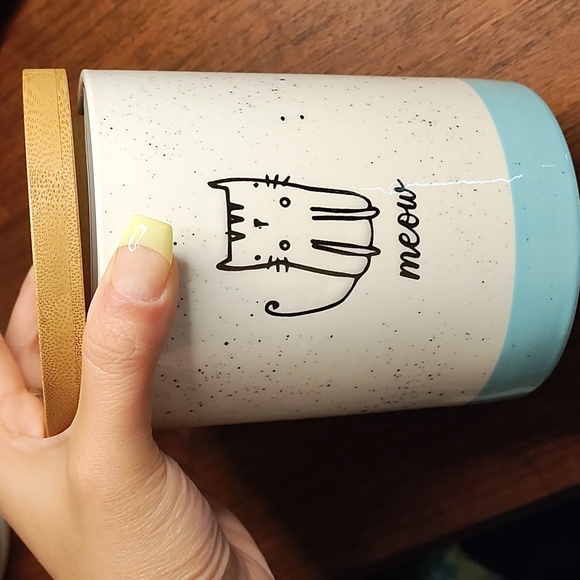 Meow Stoneware with lid - Picture 3 of 4